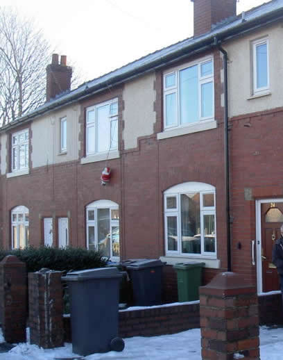 Frontal view of a house facing financial difficulties in Manchester successfully bought by Housebuyers4u